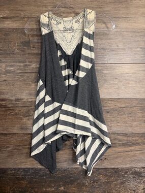 Striped Handkerchief Hem Tank with Crochet Yoke - Gray and Cream